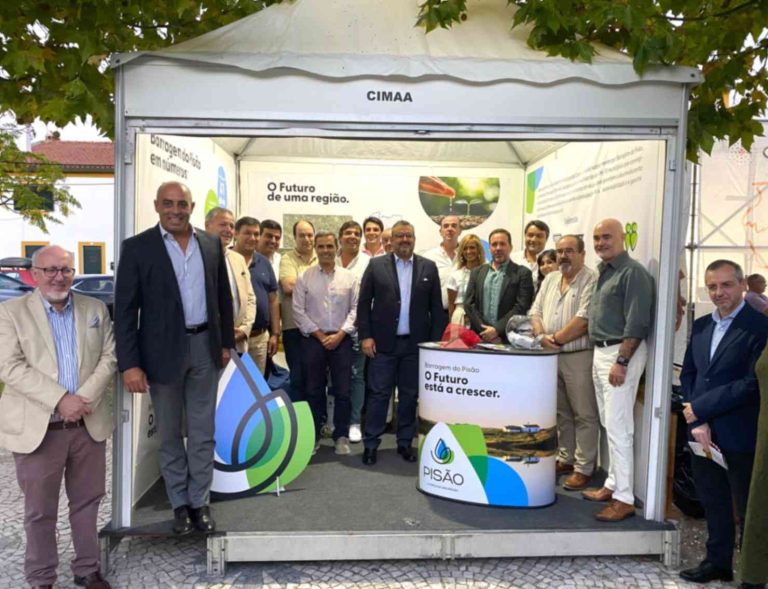 Autarcas na Inauguração do Festival do Crato no stand da Barragem do Pisão