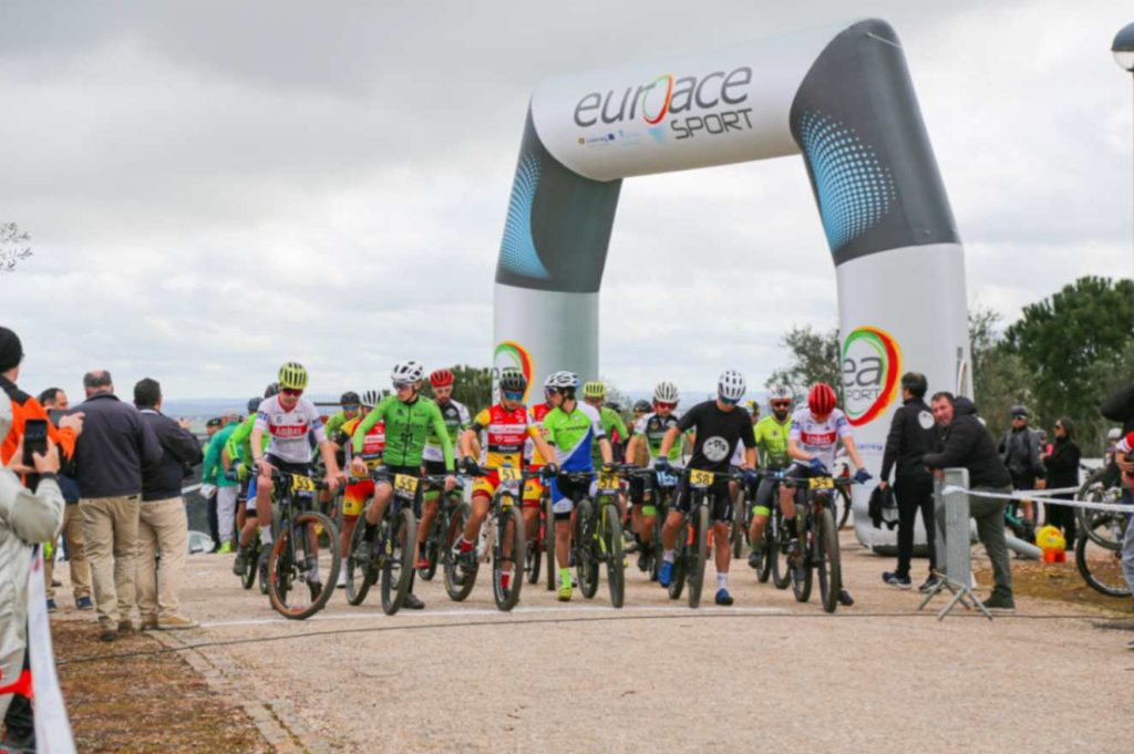 Imagens do Circuito de BTT do Alto Alentejo, que decorreu na Serra de São Miguel, em Sousel